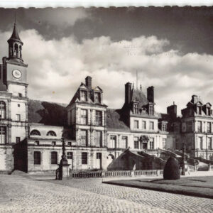 Fontainebleau Schloss Cour des Adieux & Hufeisentreppe ~1944 Fotokarte