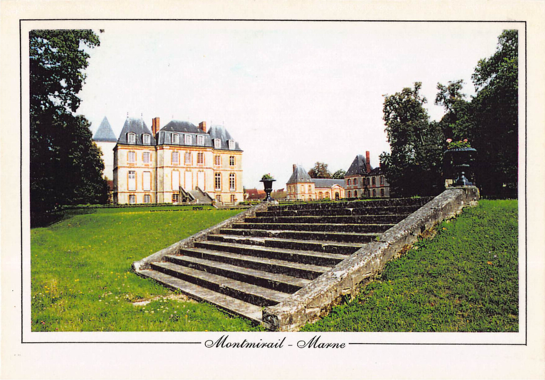 Montmirail-Marne, Frankreich – Schloss & Spiegelung, gelaufen 1999